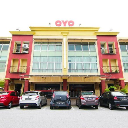 Oyo 11343 Hotel Putra Iskandar Seri Iskandar Ngoại thất bức ảnh