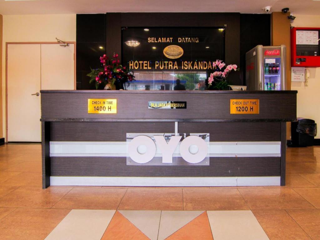 Oyo 11343 Hotel Putra Iskandar Seri Iskandar Ngoại thất bức ảnh