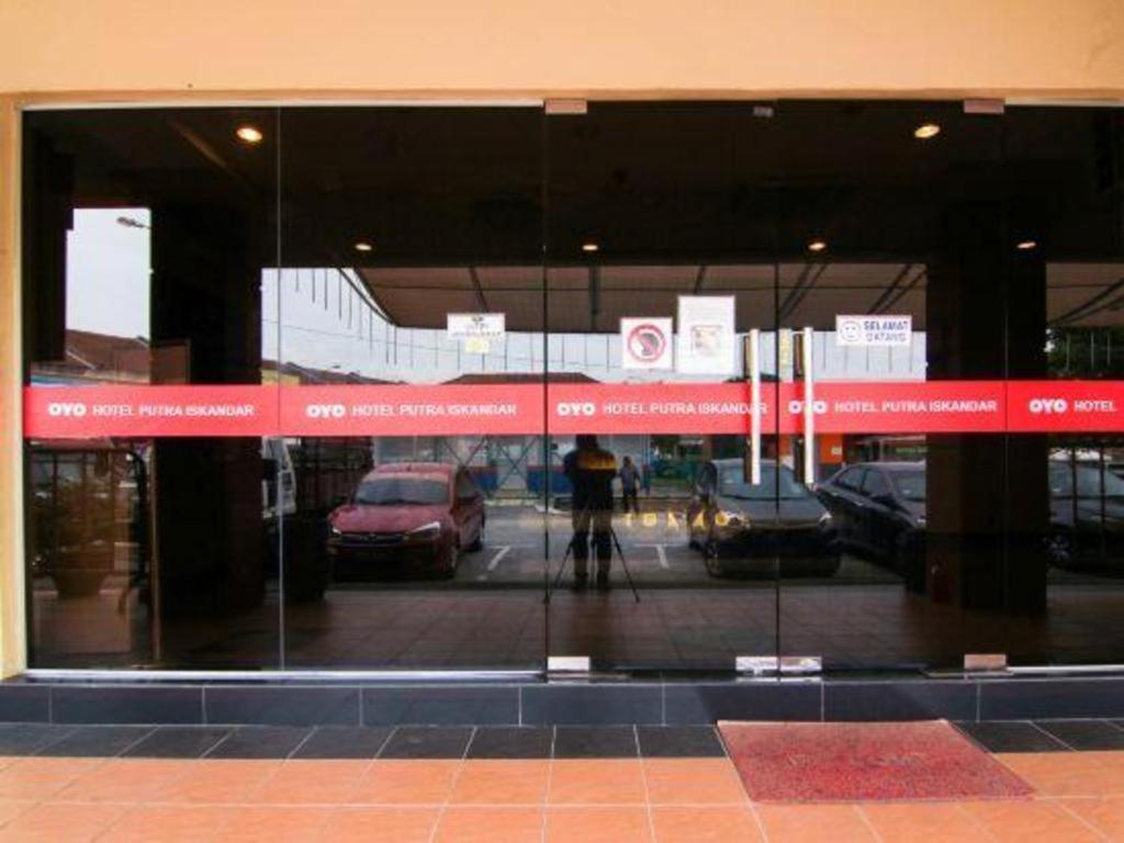 Oyo 11343 Hotel Putra Iskandar Seri Iskandar Ngoại thất bức ảnh