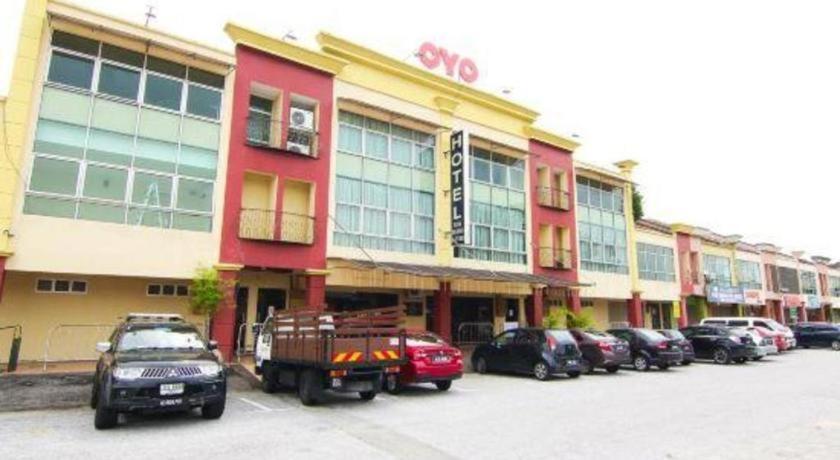 Oyo 11343 Hotel Putra Iskandar Seri Iskandar Ngoại thất bức ảnh