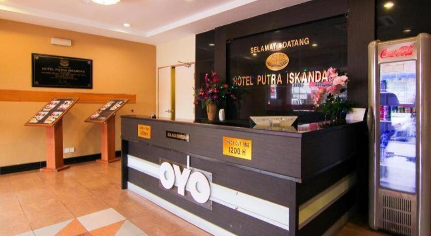 Oyo 11343 Hotel Putra Iskandar Seri Iskandar Ngoại thất bức ảnh