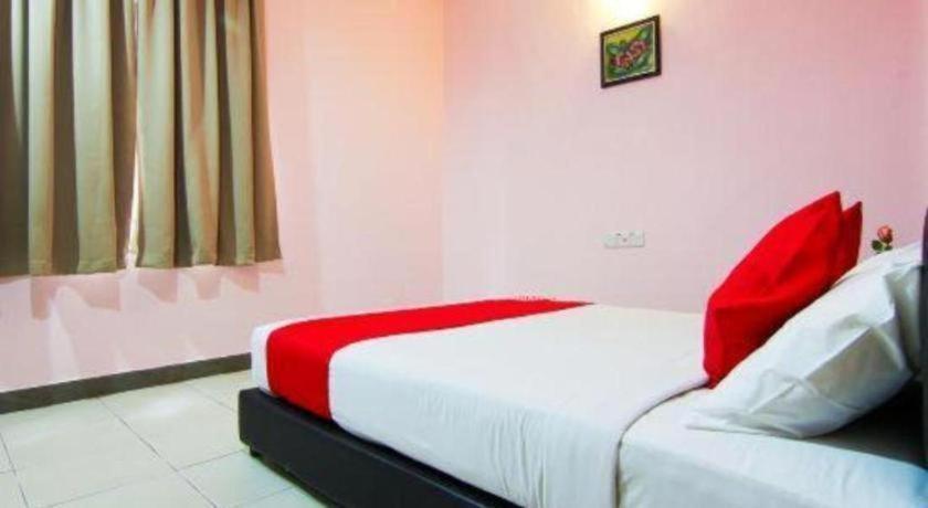 Oyo 11343 Hotel Putra Iskandar Seri Iskandar Ngoại thất bức ảnh