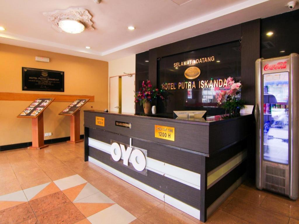 Oyo 11343 Hotel Putra Iskandar Seri Iskandar Ngoại thất bức ảnh