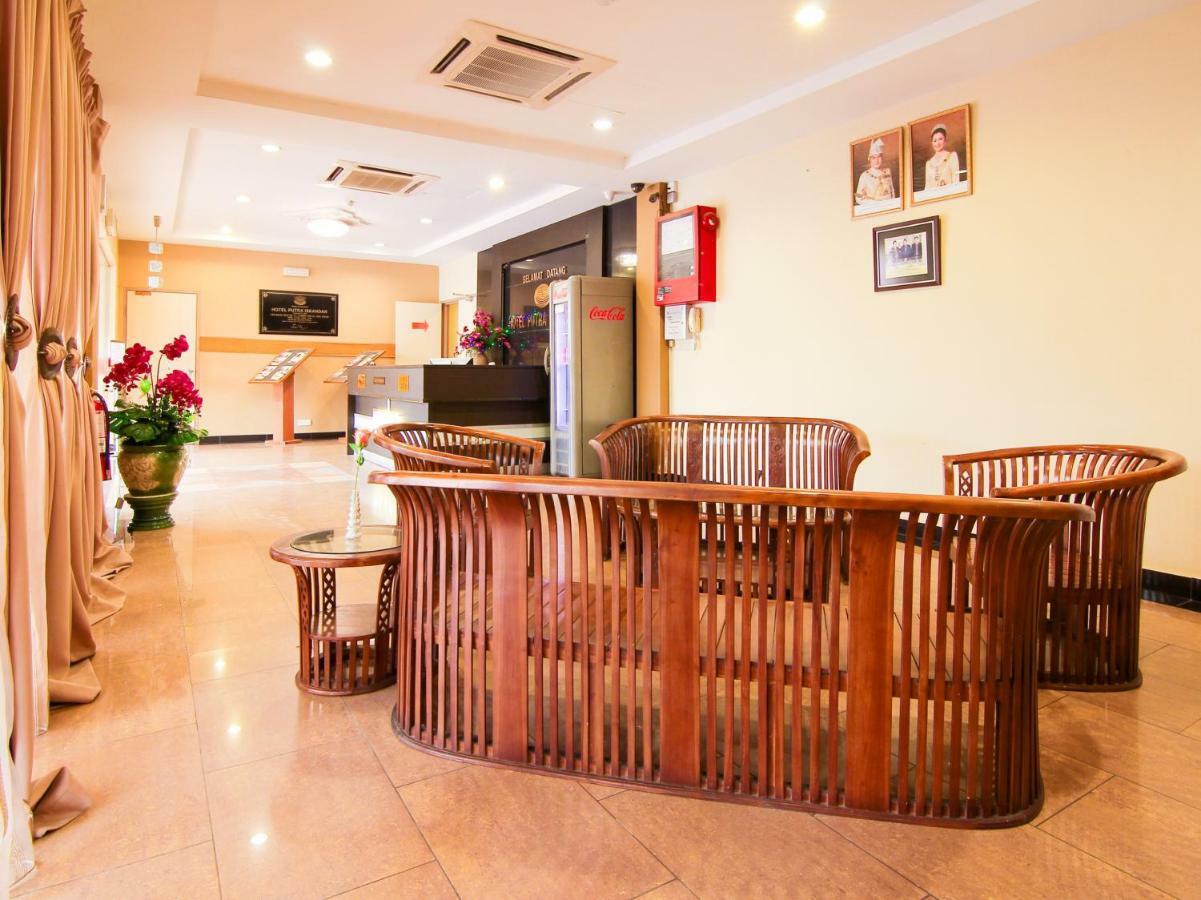 Oyo 11343 Hotel Putra Iskandar Seri Iskandar Ngoại thất bức ảnh