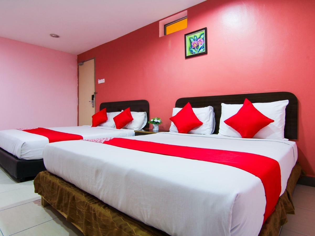 Oyo 11343 Hotel Putra Iskandar Seri Iskandar Ngoại thất bức ảnh